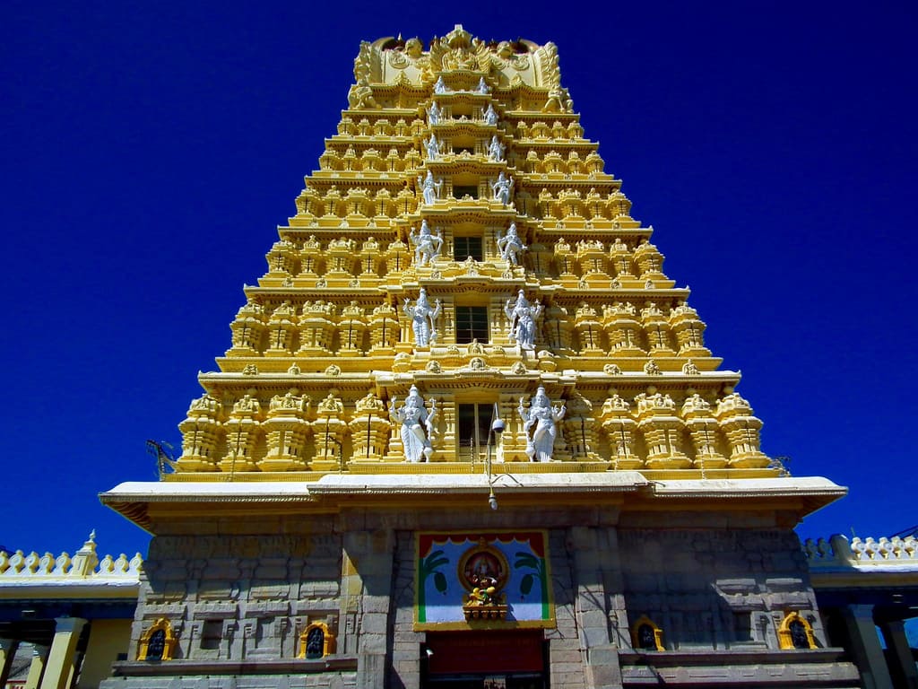  images/Chamundeshwari Temple4.jpg